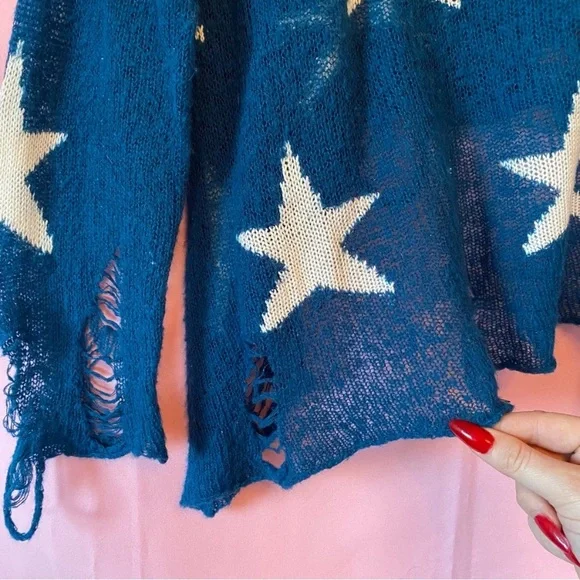 Wildfox 'Seeing Stars' Blue White Long Sleeve Lennon Sweater Large White Label L - Picture 3 of 8